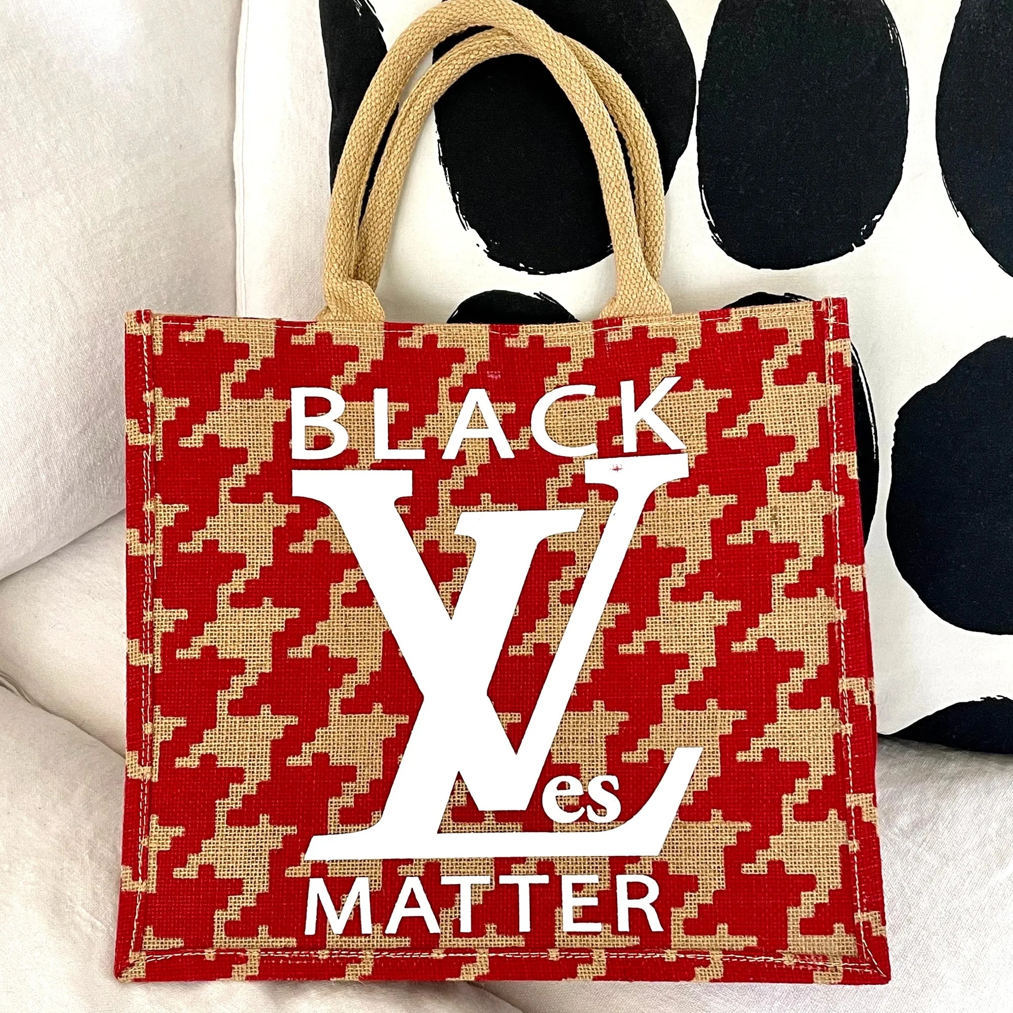 Black LiVes Matter Tote!